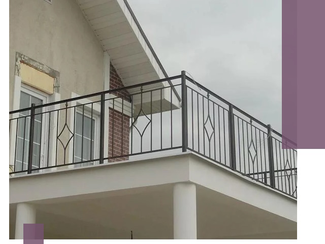 Изготовление балконных ограждений в Сердобске из металла и стекла